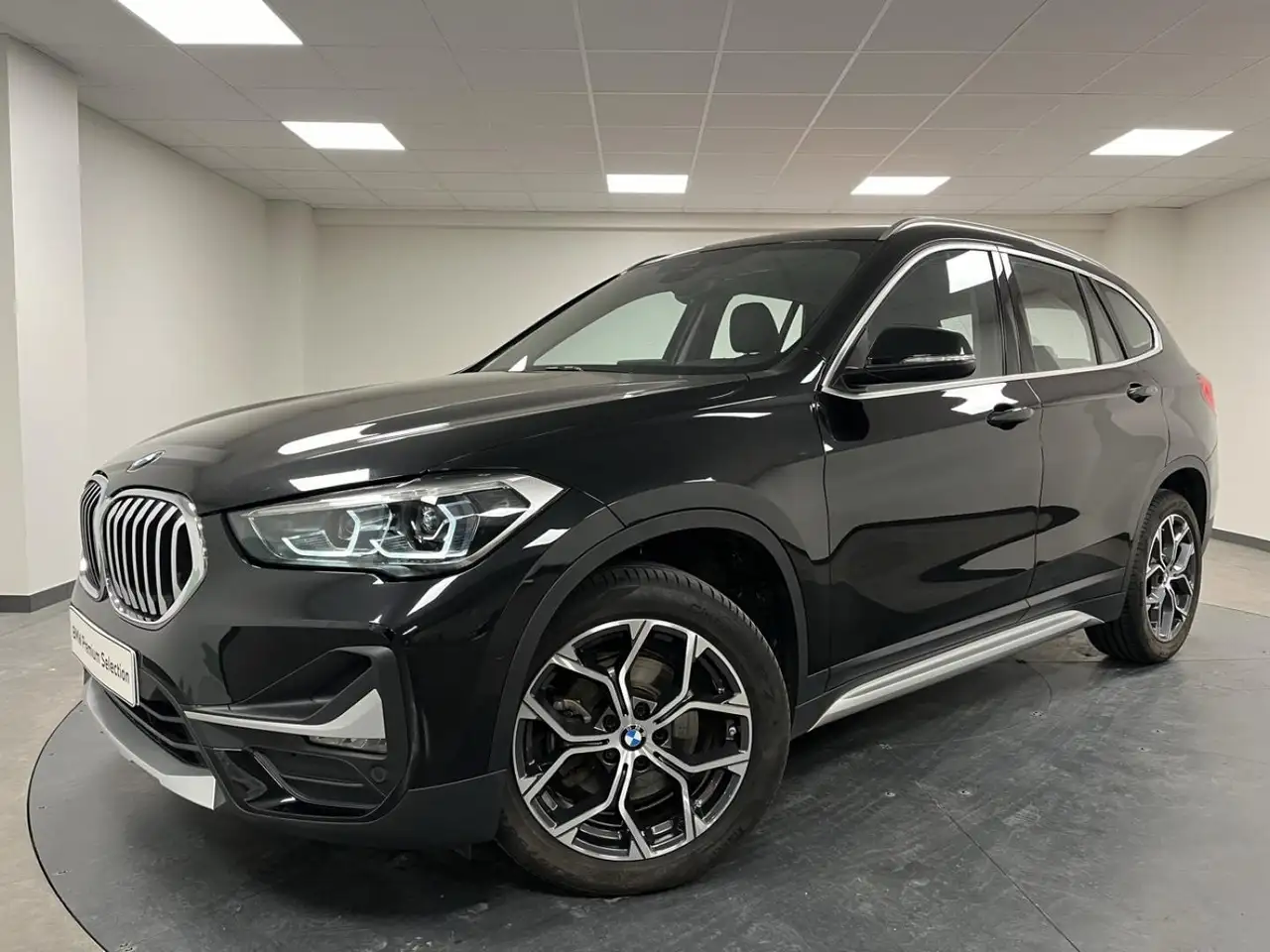 BMW X1 sDrive18d 150ch xLine — photo 1 of 20