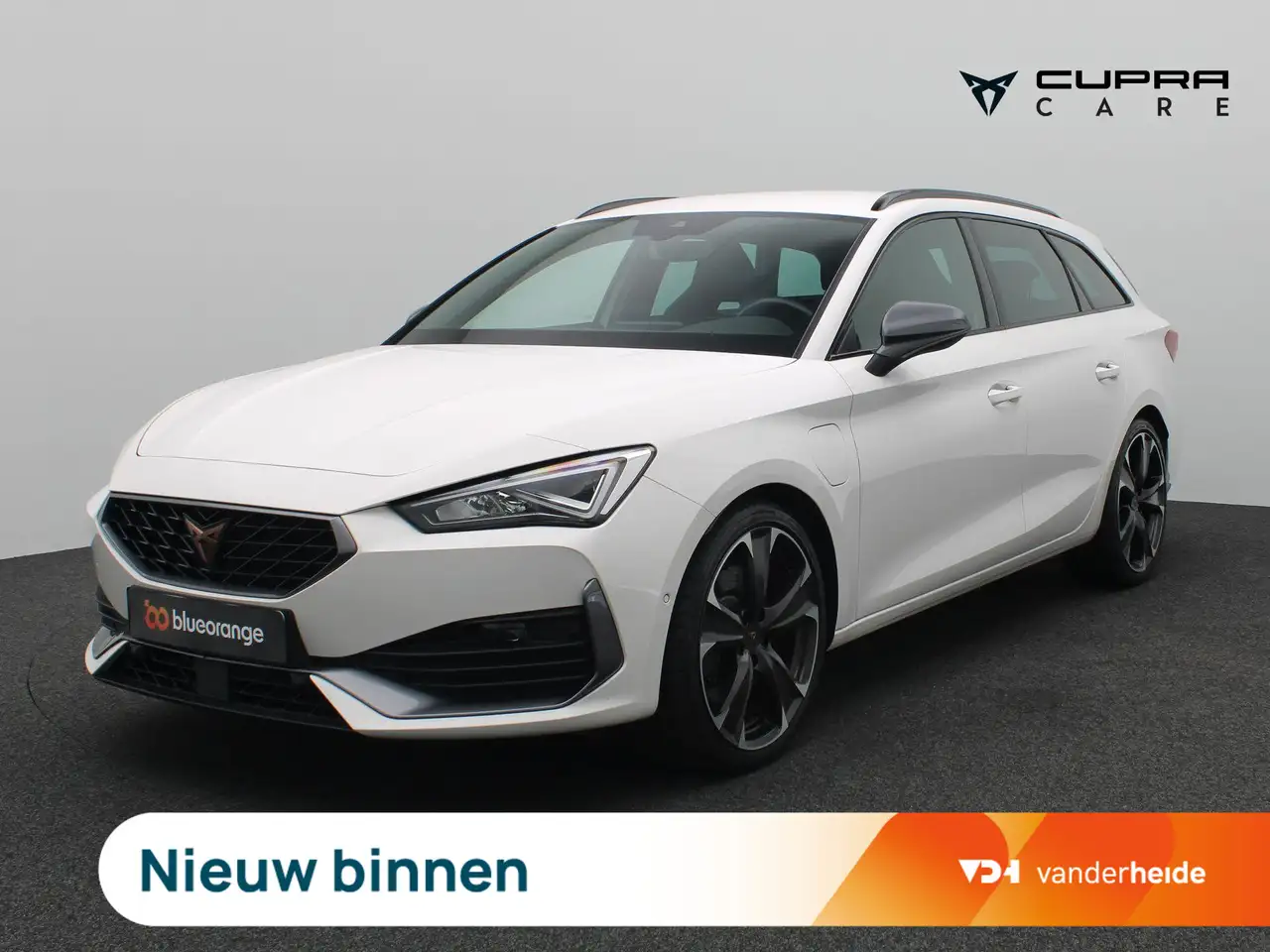 CUPRA Leon Sportstourer 1.4 e-Hybrid VZ Performance 245PK DSG — photo 1 of 40