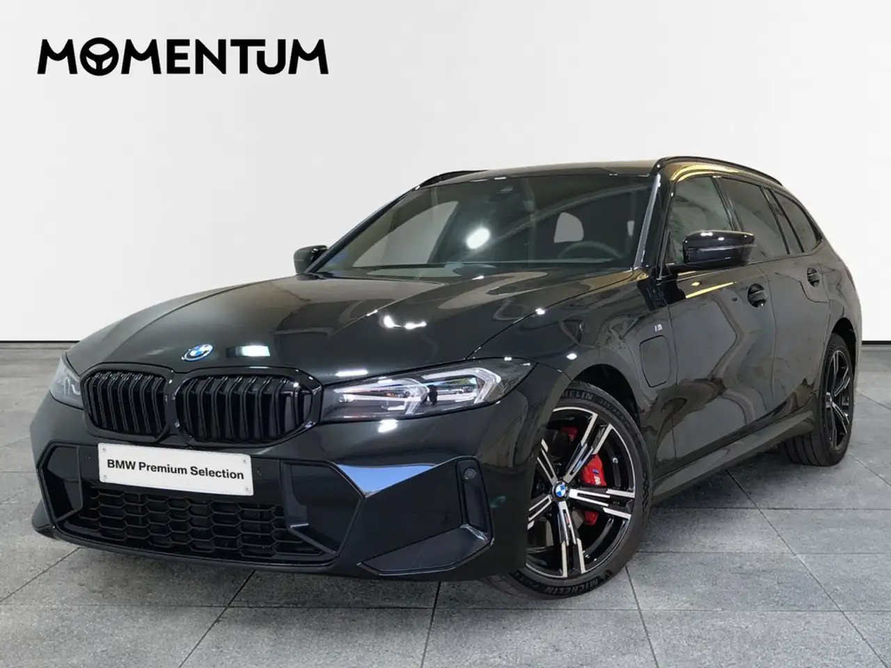 BMW 330 330e xDrive Touring — photo 1 of 25