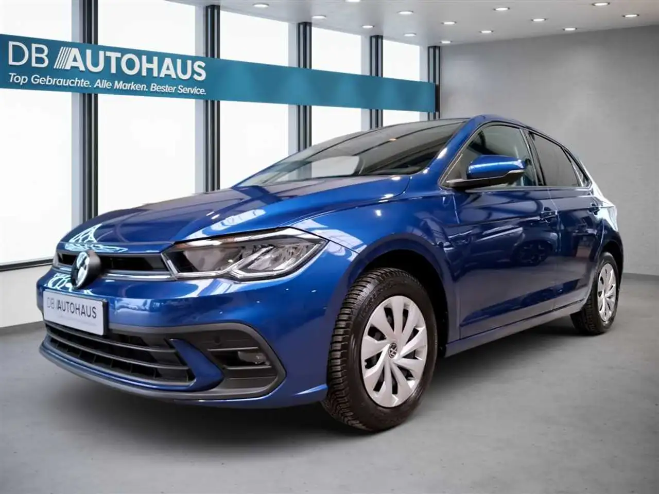 Volkswagen Polo Life 1.0 TSI DSG — photo 1 of 26