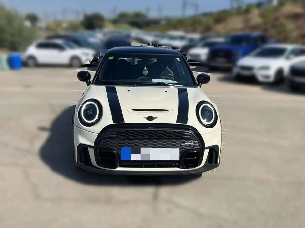 MINI Cooper S — photo 1 of 27