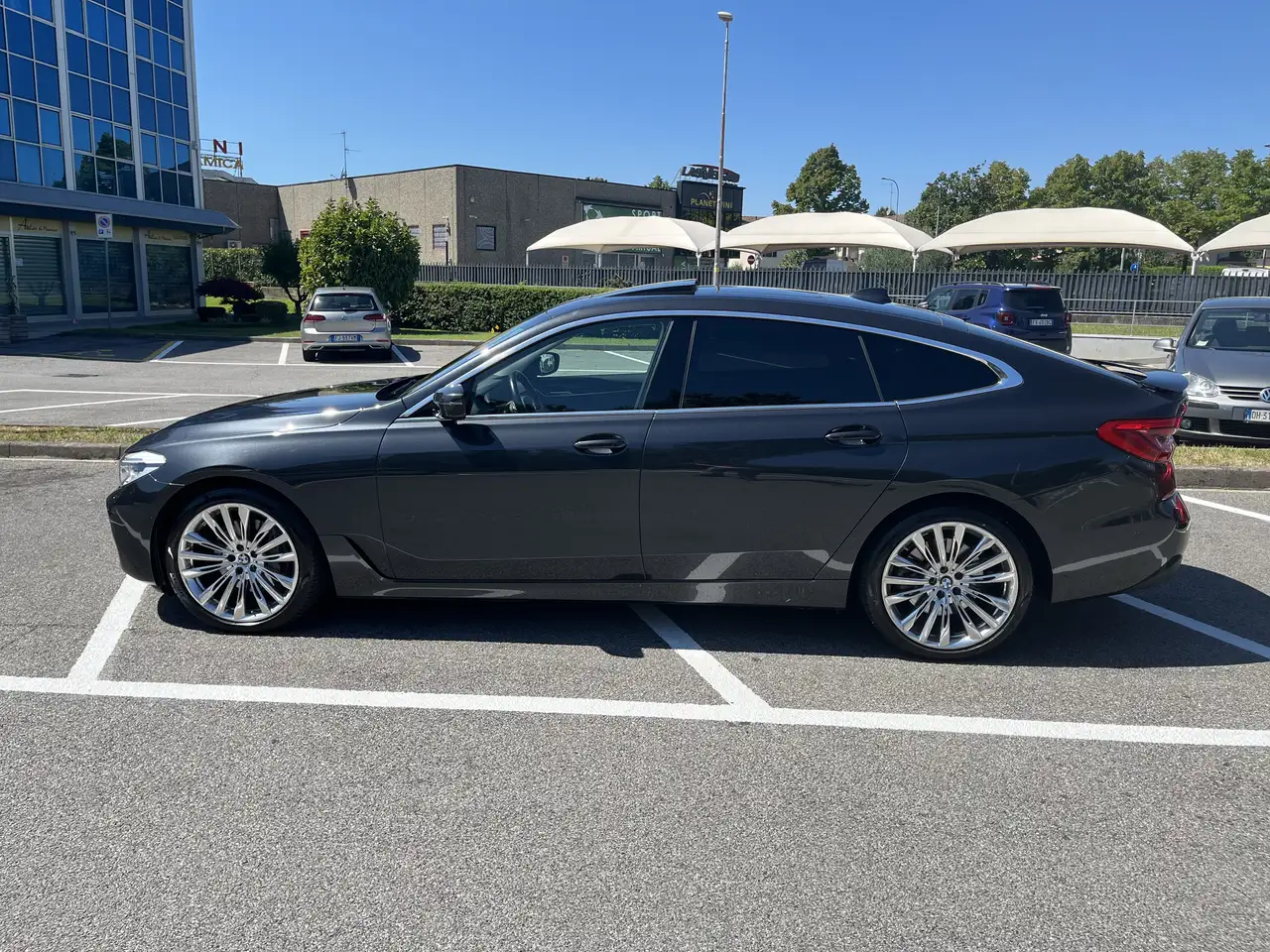 BMW 630 630d Gran Turismo xdrive Luxury 265cv auto — photo 1 of 5