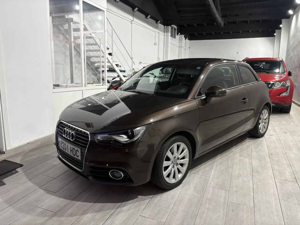 Audi A1 1.6TDI Ambition — photo 1 of 19