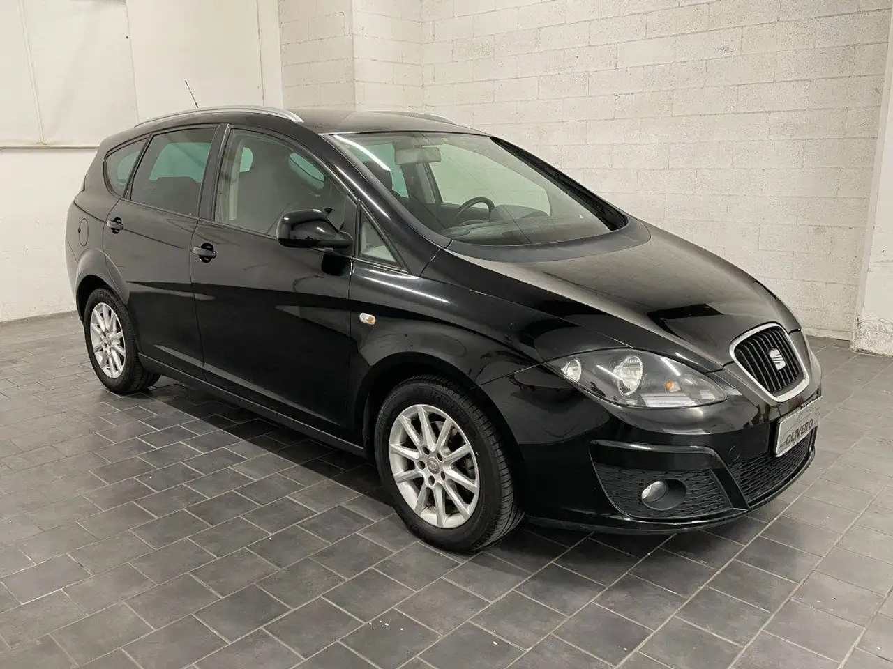 SEAT Altea XL 1.6 TDI 105 CV Style-UNIPRO — photo 1 of 15