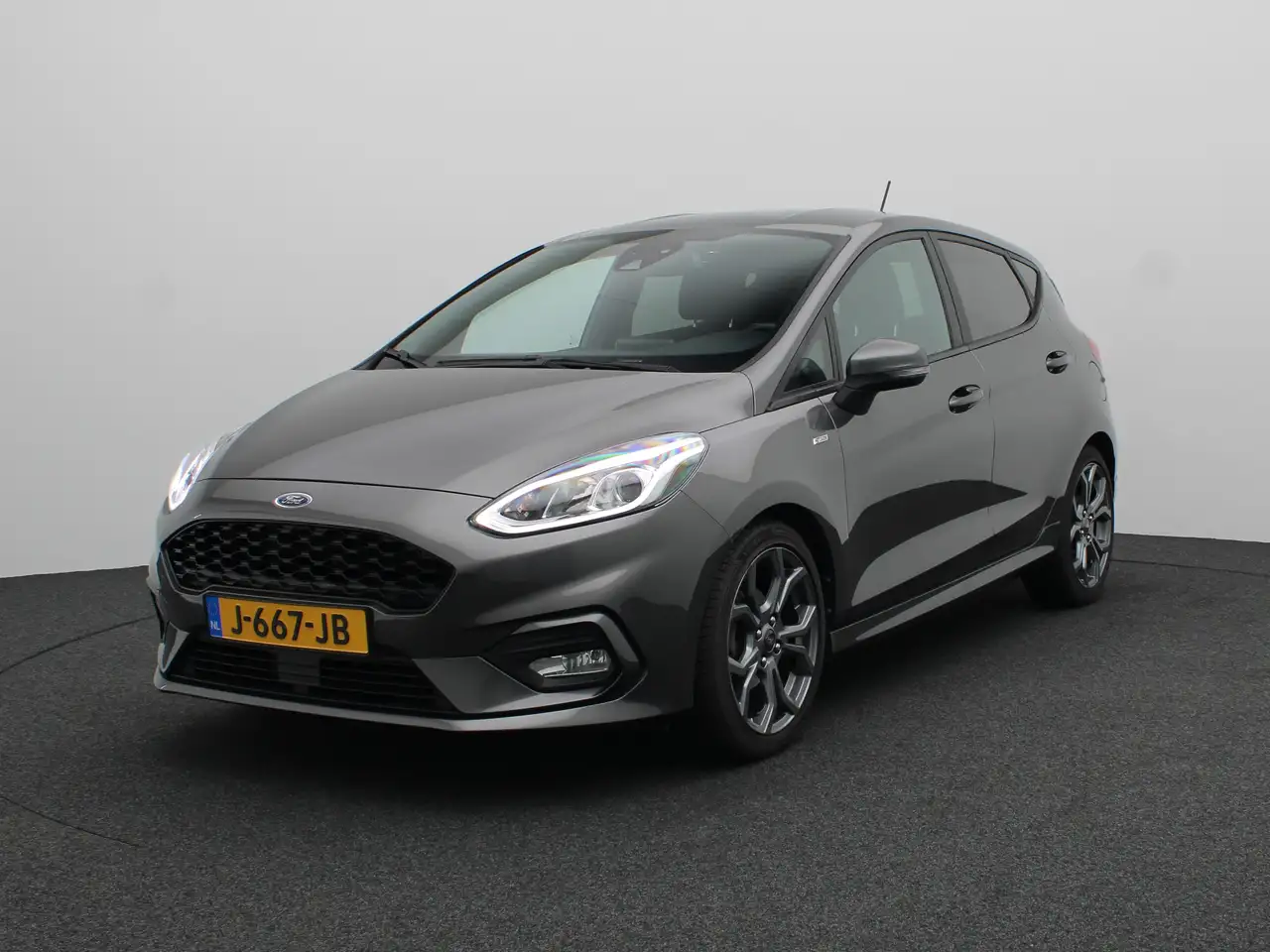 Ford Fiesta Fiesta 1.0 EcoB. ST-Line — photo 1 of 15