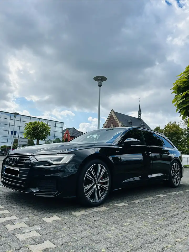Audi A6 Avant 55 TFSI e quattro S tronic sport Matrix LED — photo 1 of 14