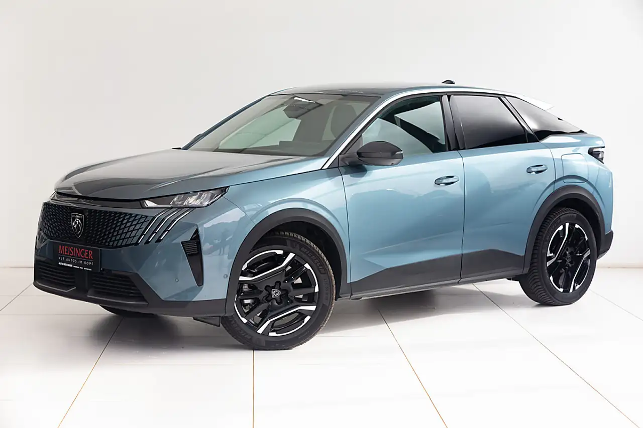 Peugeot 3008 Elektro 210 73kWh — photo 1 of 15