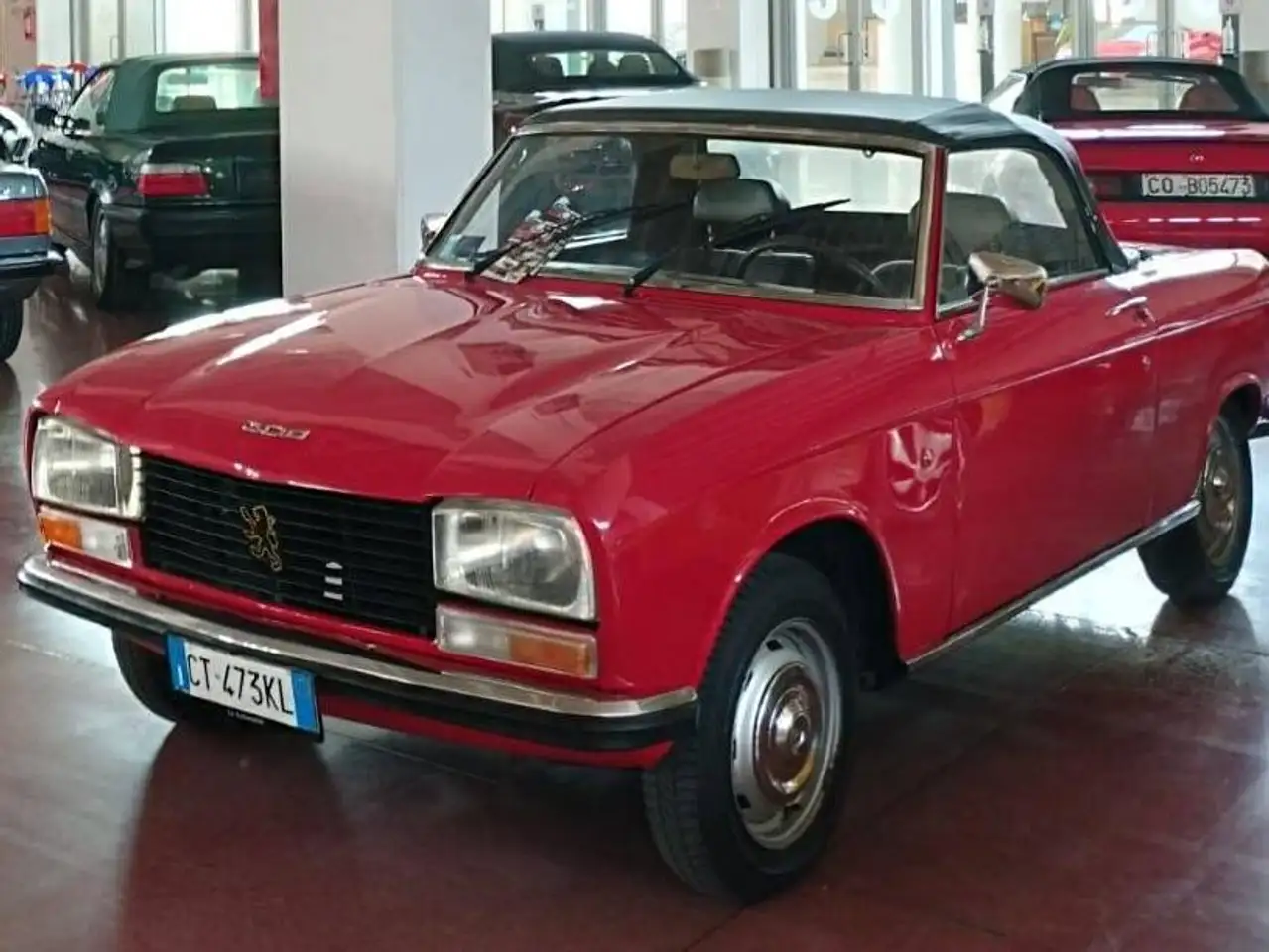 Peugeot 304 cabrio — photo 1 of 29