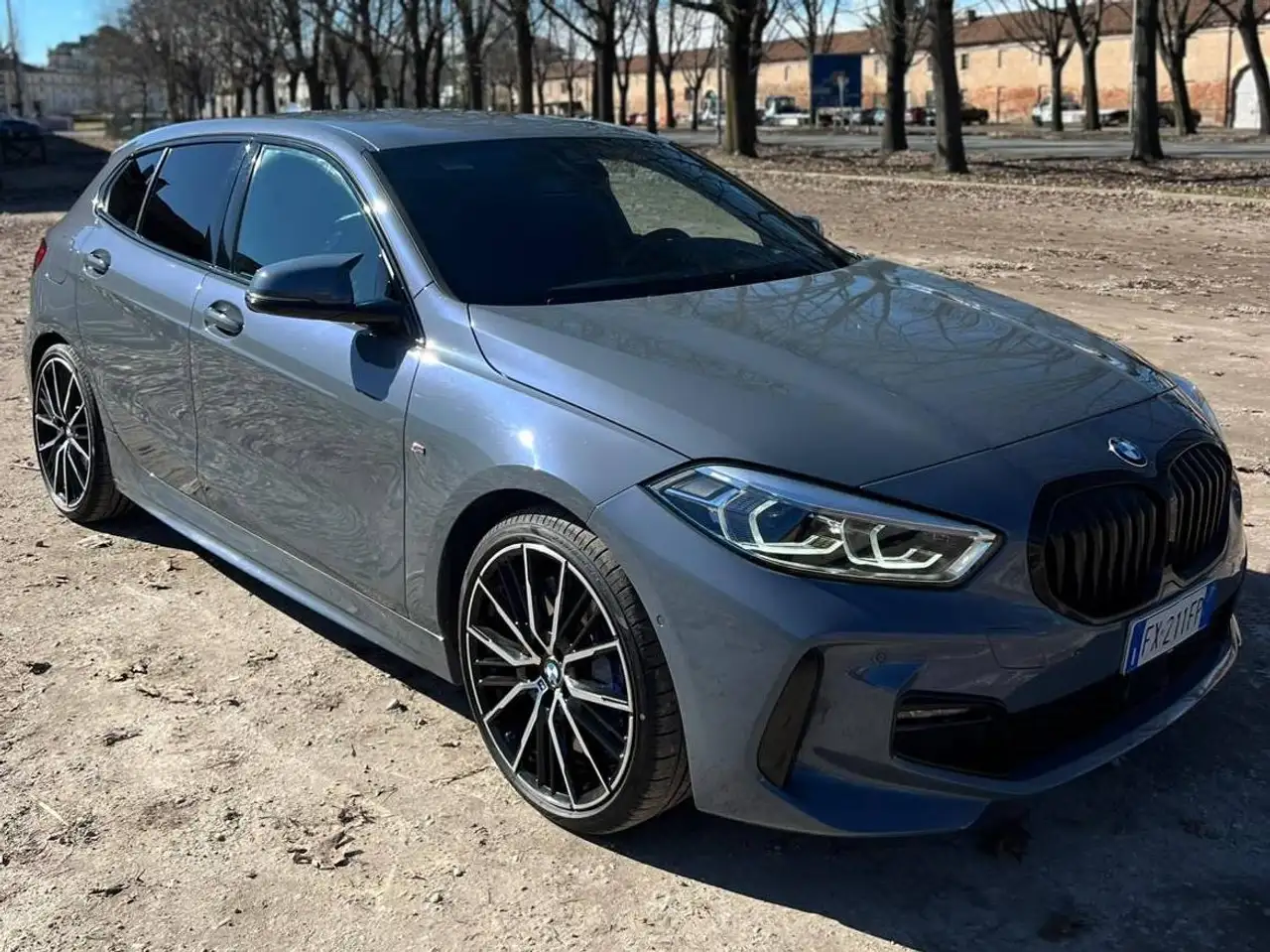 BMW 118 Serie 1 F40 118d Msport — photo 1 of 6