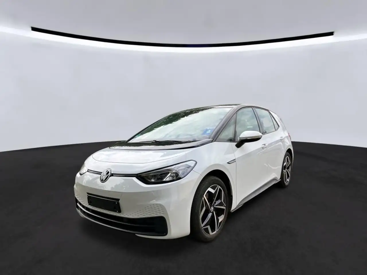 Volkswagen ID.3 Pro 107 kW+SHZ+Navi — photo 1 of 5