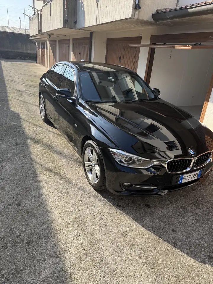 BMW 318 318d Sport — photo 1 of 11