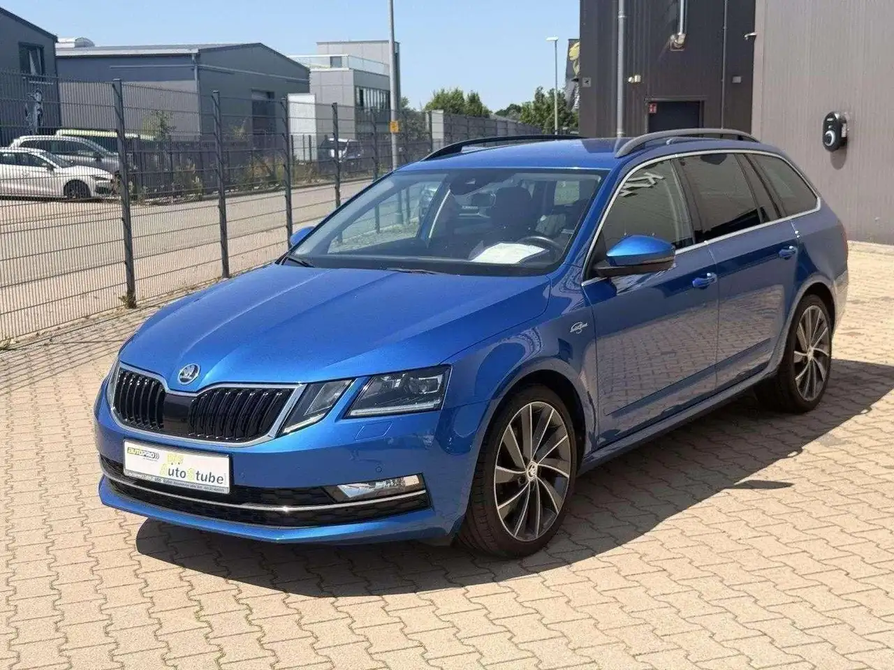 Skoda Octavia Laurin Klement Sondermodell 4x4 — photo 1 of 20