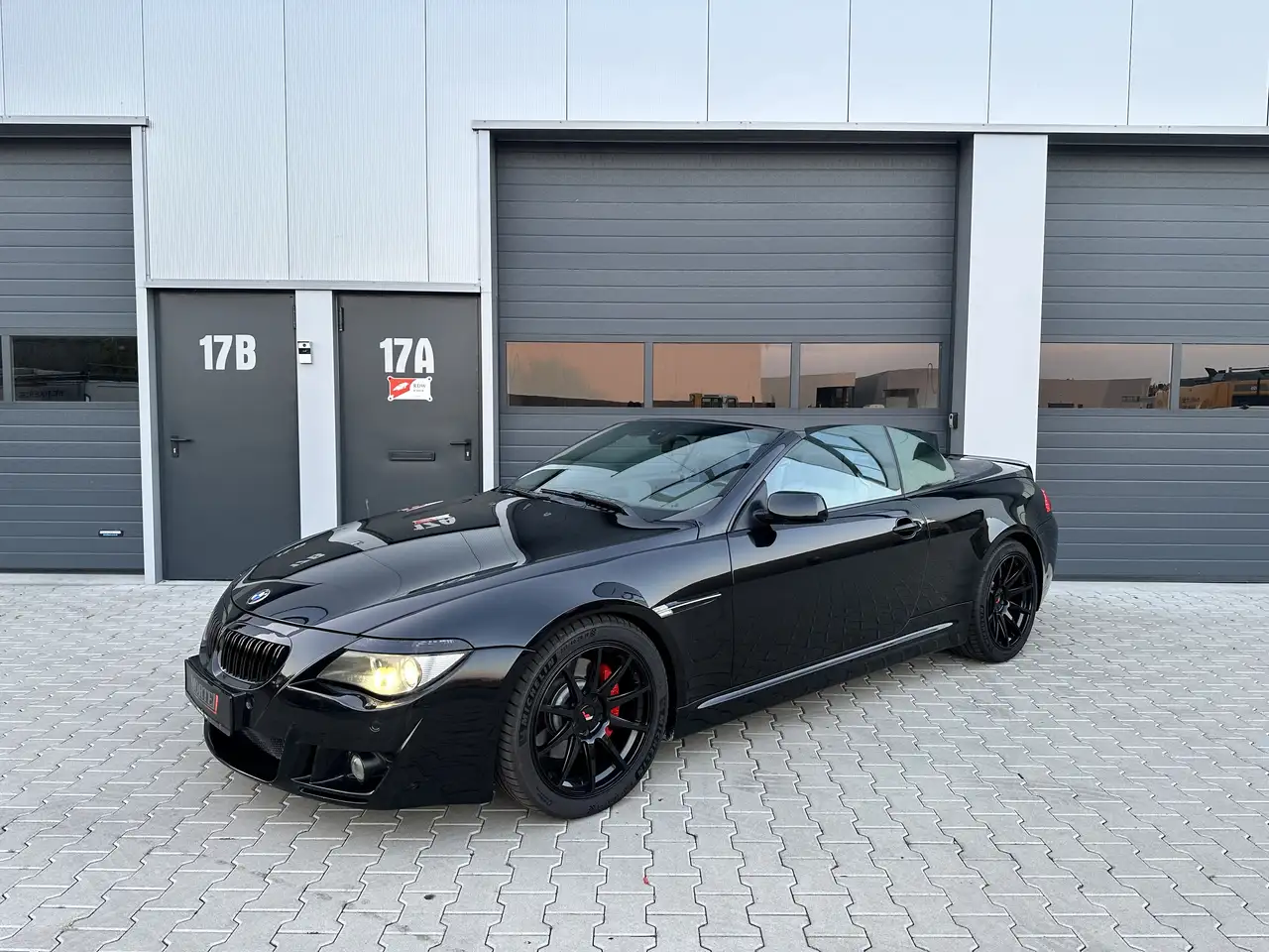 BMW 645 BMW 6-Serie 645Ci V8 AUT 94DKM — photo 1 of 15