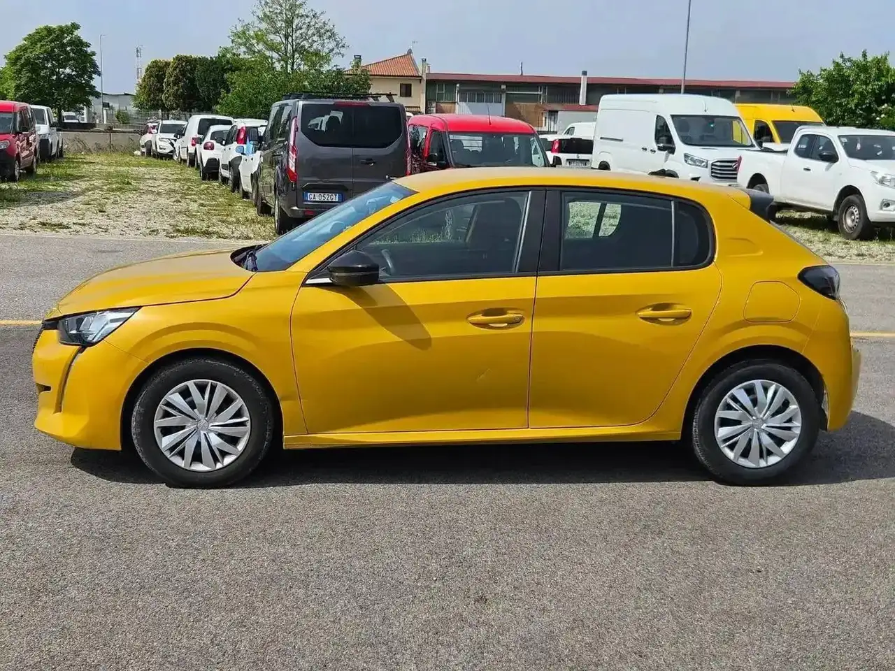2023 Peugeot 208 NEOPATENTATI 208 1.2 Active Pack - GP597FV, photograph 3