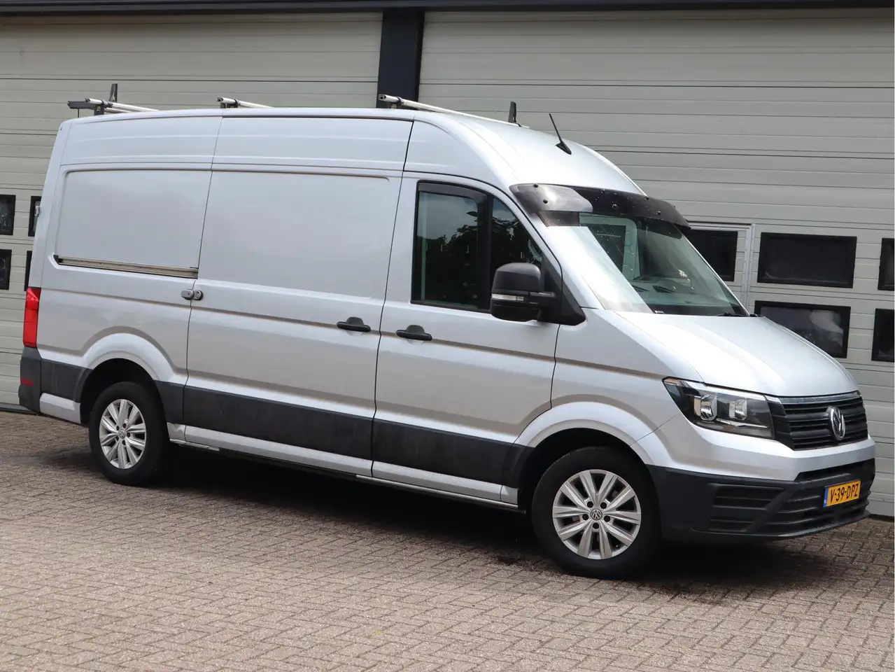 2017 Volkswagen Crafter 35 2.0 TDI 140pk Euro 6 - L3H3 - Cruise - Trekhaak, photograph 4