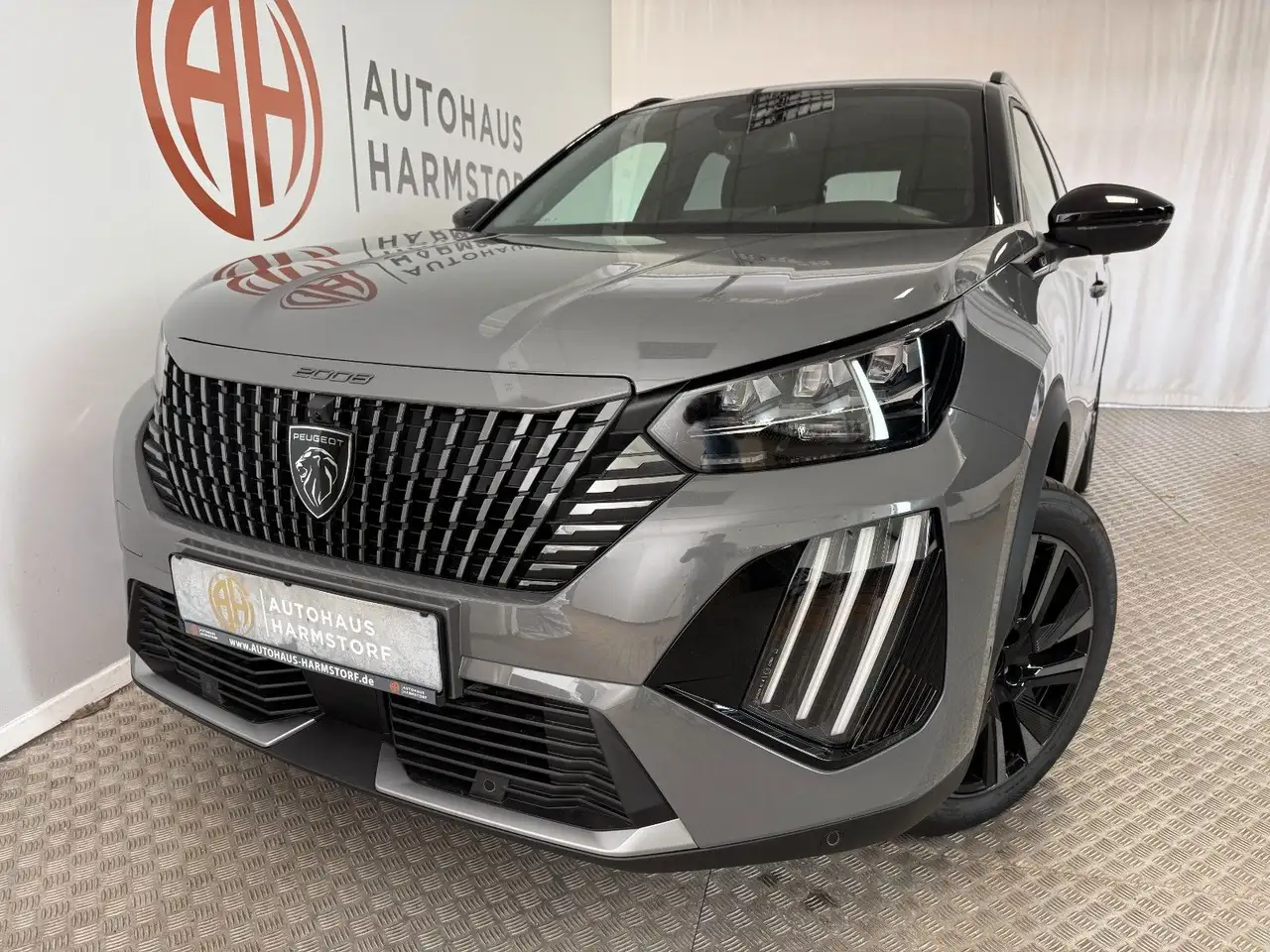 Peugeot 2008 Hybrid 145 GT Exclusive AHK 360Grad Kam. — photo 1 of 27