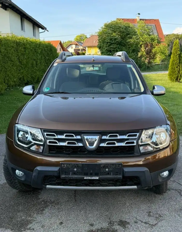 Dacia Duster TCe 125 4x2 Prestige — photo 1 of 9