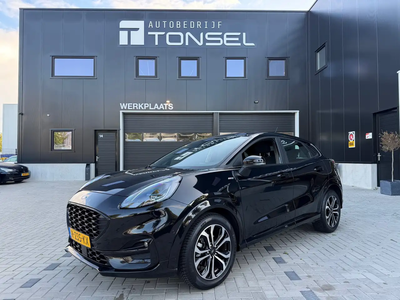 Ford Puma 1.0 EcoBoost Hybrid ST-Line X / Automaat / WinterP — photo 1 of 23