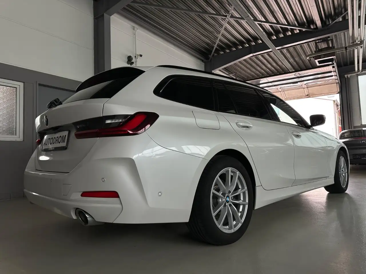 2023 BMW 320 d Touring HuD/LED/Widescreen, photograph 6