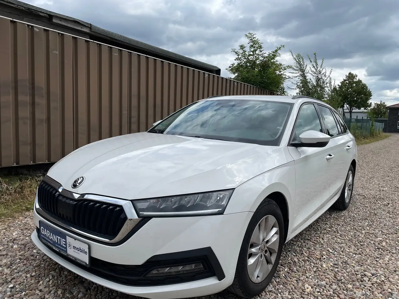 Skoda Octavia Ambition DIGiTALES COCKPIT+SPURHALTE+NAVI — photo 1 of 22
