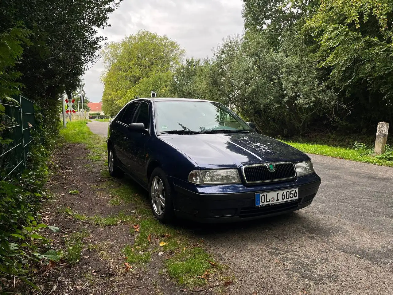 Skoda Octavia 1.6 AEE — photo 1 of 7