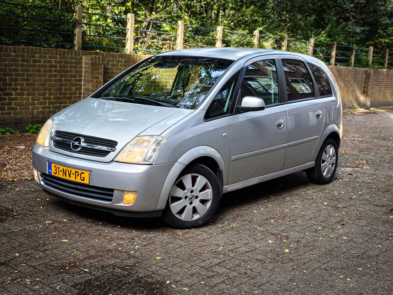 Opel Meriva Meriva 1.6 NAP 1ste eig Cruise Trekh Hoge instap Dealer onderhouden lage KM — photo 1 of 21