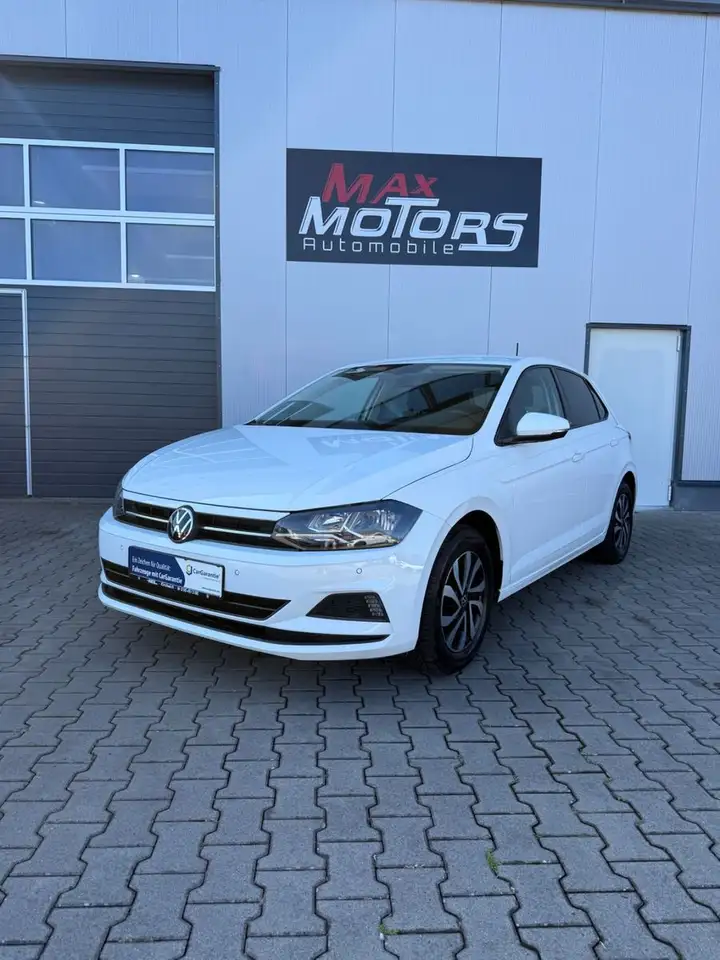 Volkswagen Polo VI Active,Tempomat,SHZ,CarPlay,PDC,1.Hand — photo 1 of 17