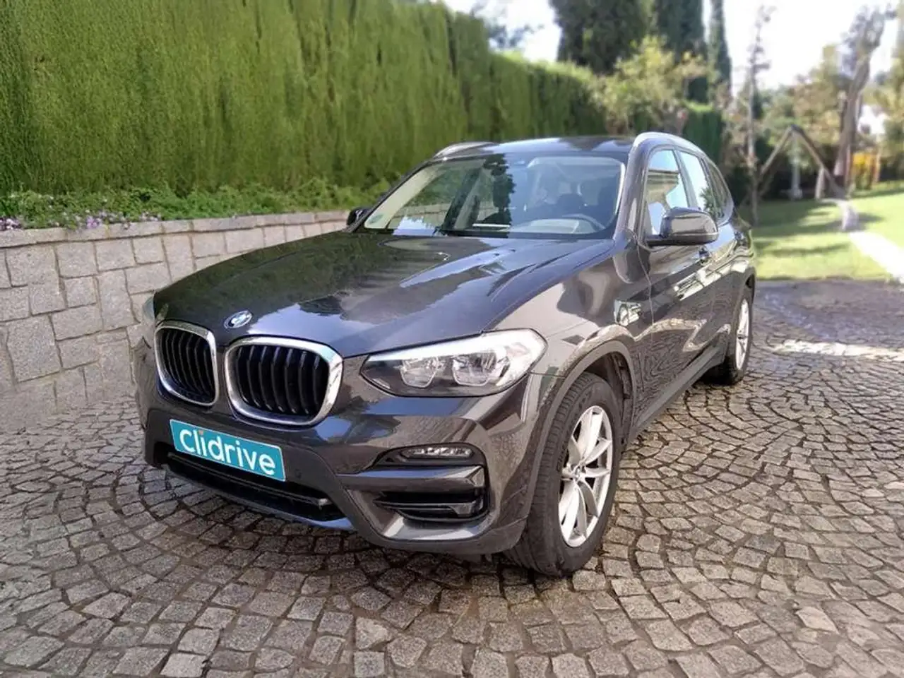 BMW X3 xDrive 20iA — photo 1 of 8