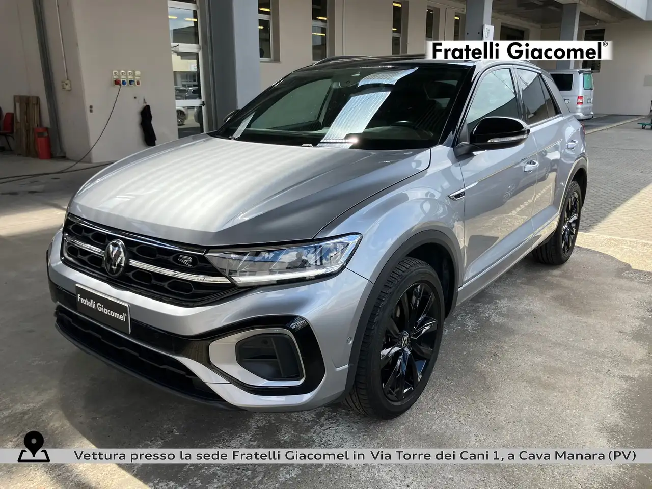 Volkswagen T-Roc 1.0 tsi r-line 110cv — photo 1 of 11