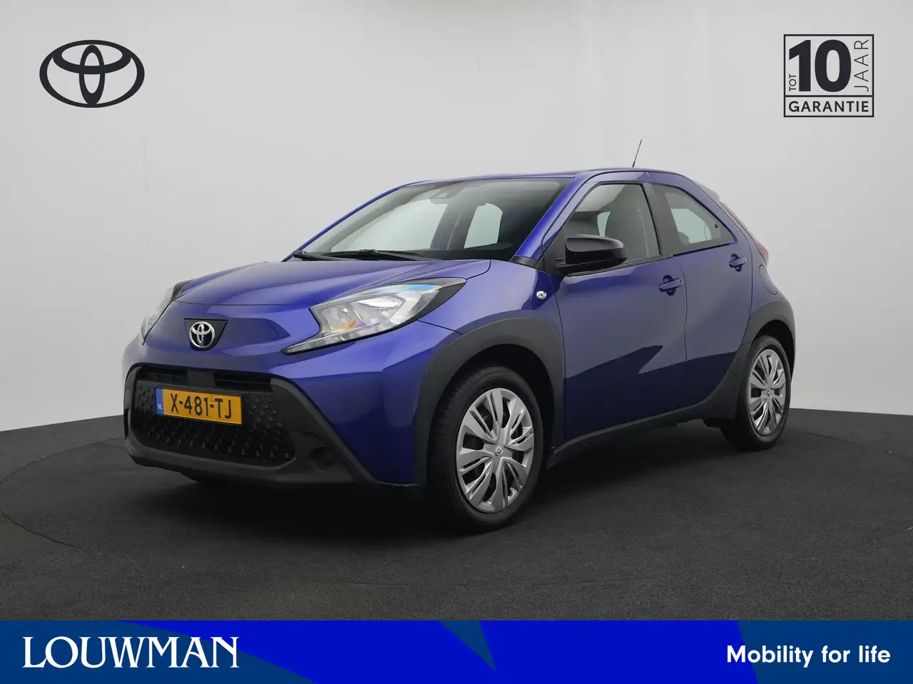 Toyota Aygo X 1.0 VVT-i S-CVT Play — photo 1 of 40