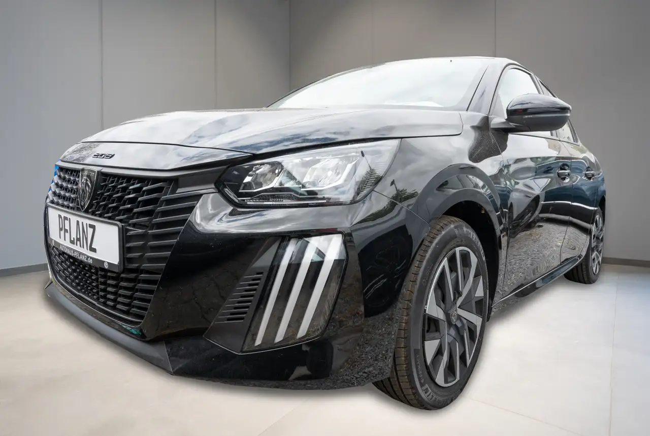Peugeot 208 Active 1.2 PureTech 75 *MIRRORSCREEN*DAB*TEMPOMAT*SHZ* — photo 1 of 19
