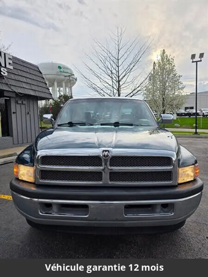 1996 Dodge RAM 1996 Pickup 318 CI V8 175 HP Code Y 4 vitesses Tous compris, photograph 2