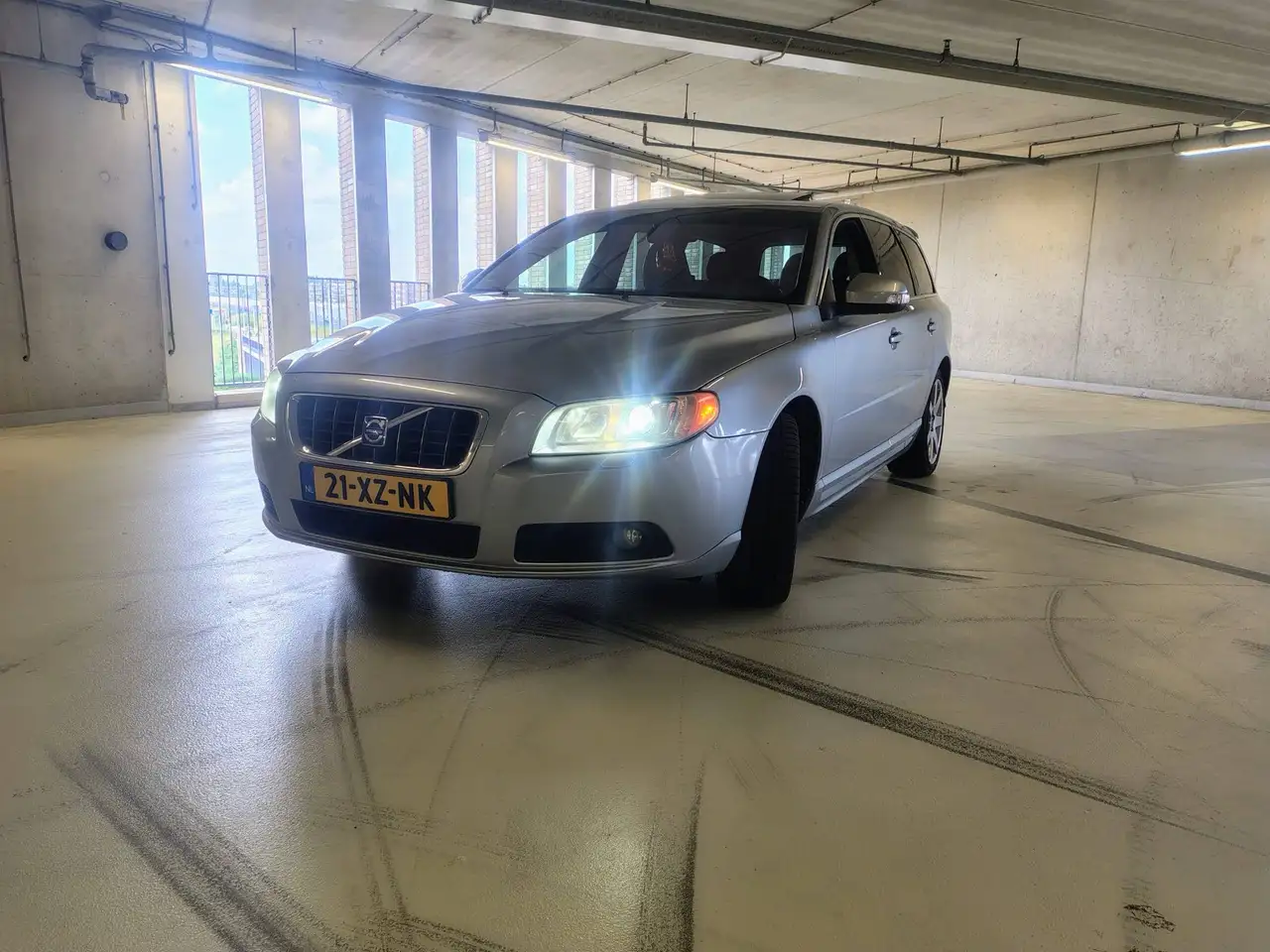 Volvo V70 V70 3.0 T6 AWD Summum — photo 1 of 35