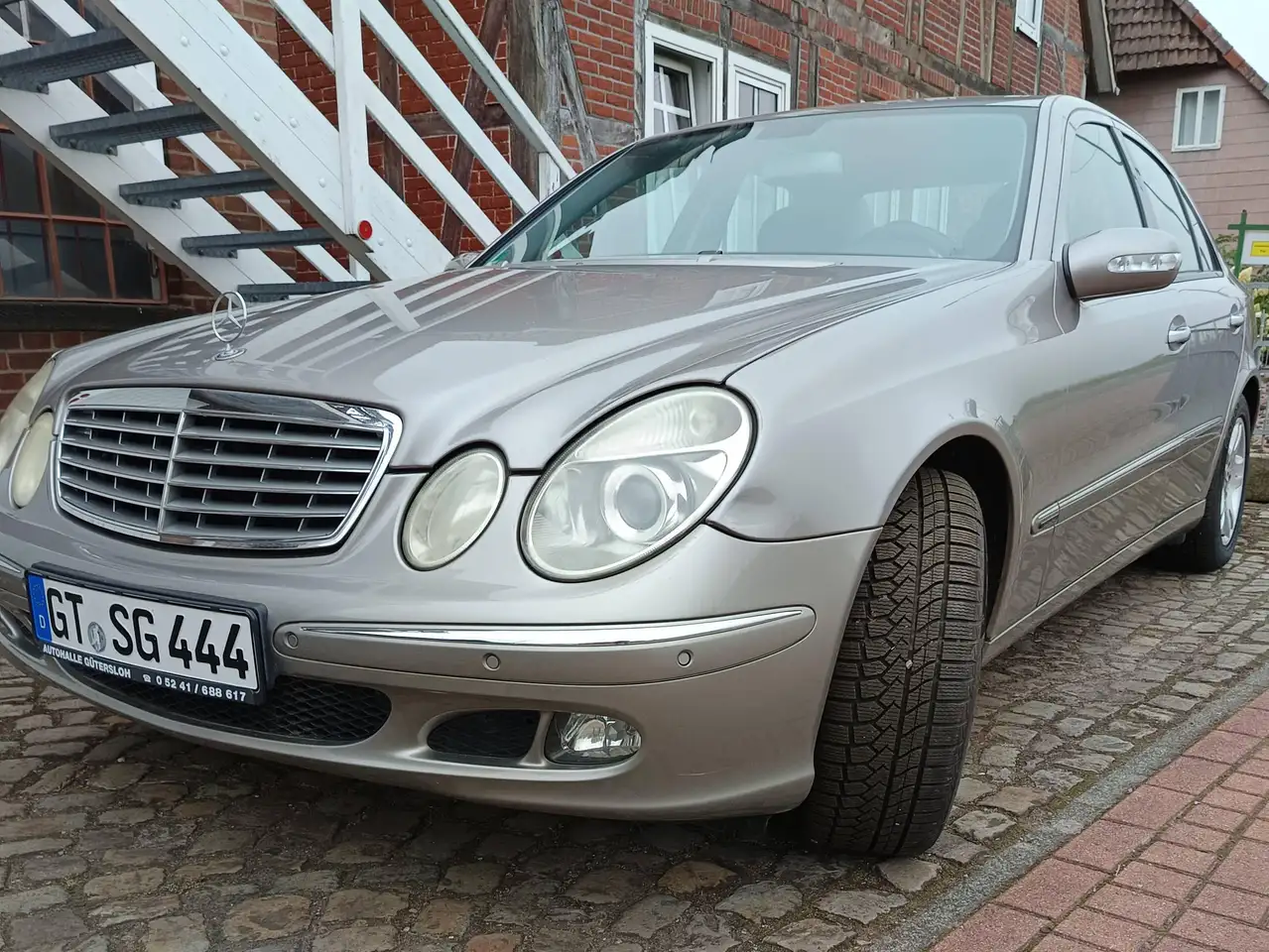 Mercedes-Benz E 200 E 200 Kompressor Elegance — photo 1 of 6