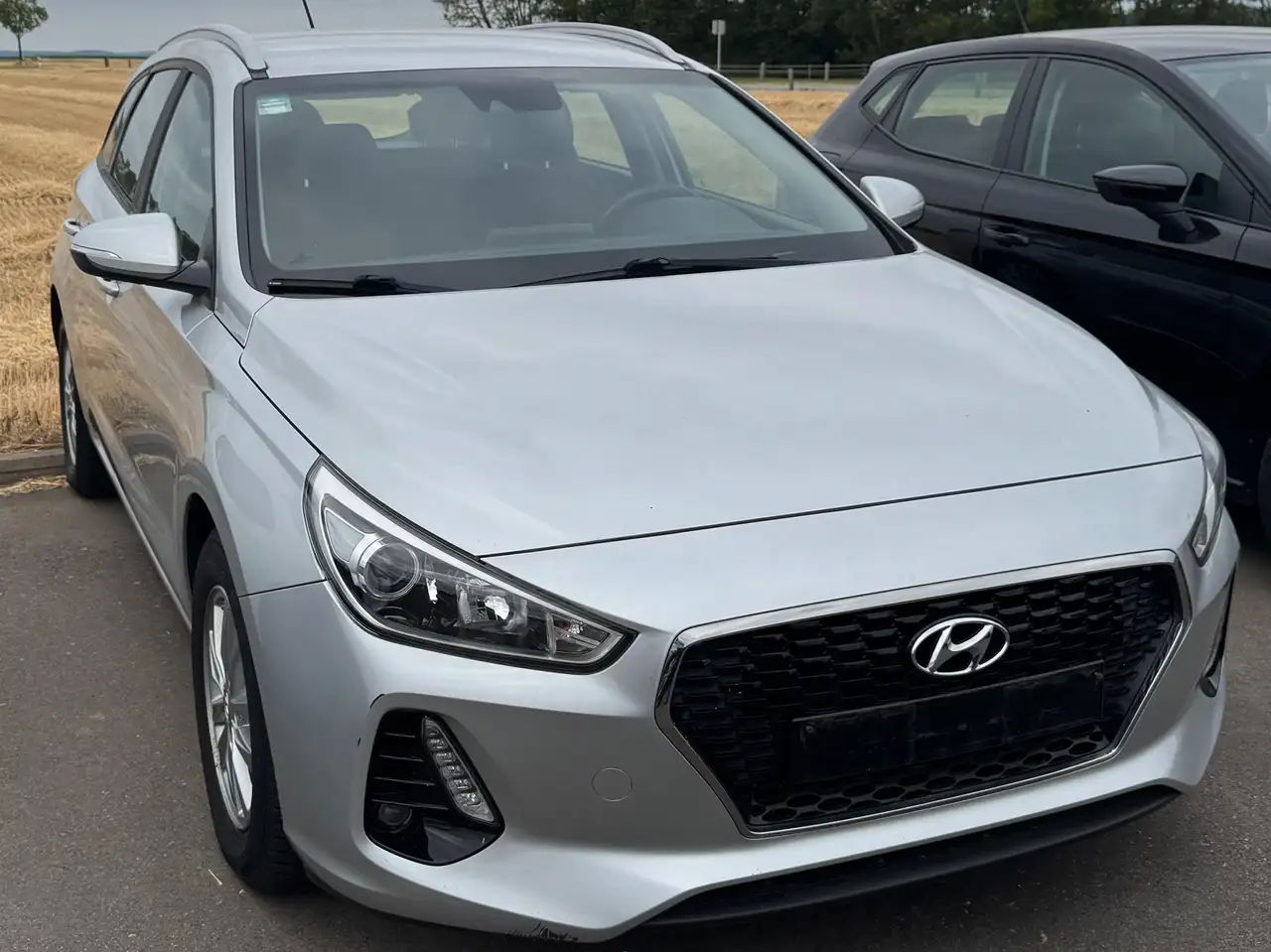 Hyundai i30 i30 Kombi 1.0 T-GDI Family — photo 1 of 11