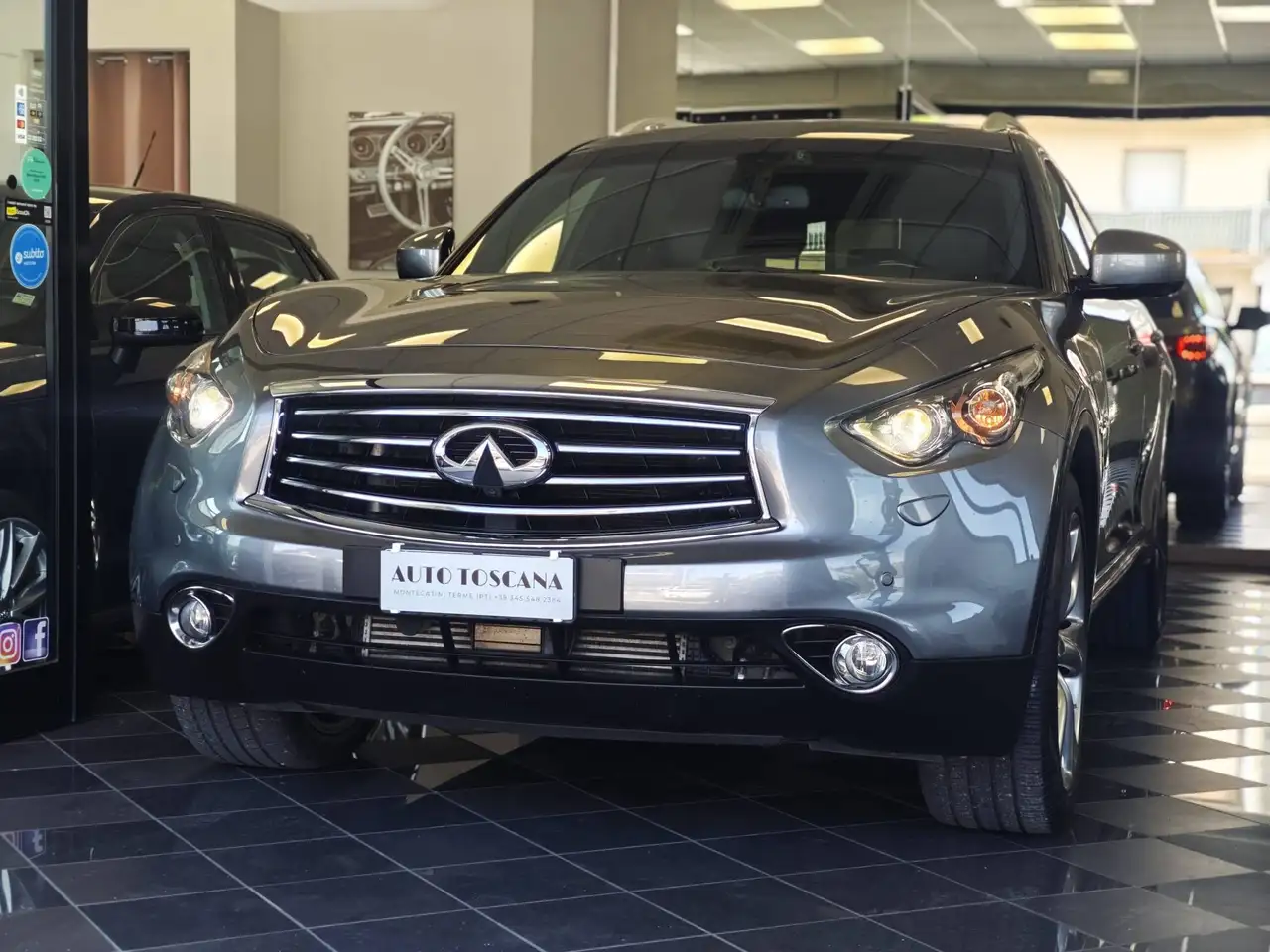 Infiniti FX QX70 (FX) QX70 (FX) 3.0d V6 S Premium auto FL — photo 1 of 25