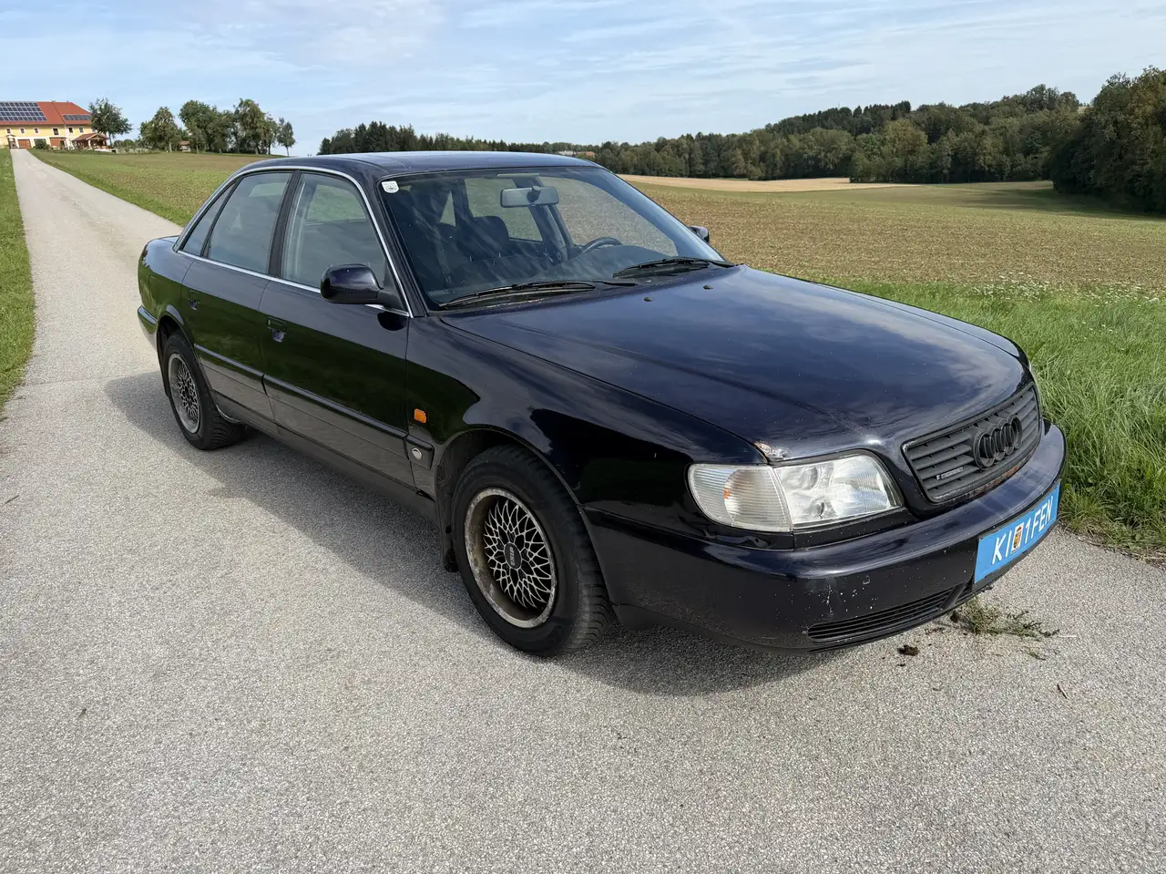 Audi A6 quattro 2,5 Business TDI — photo 1 of 9