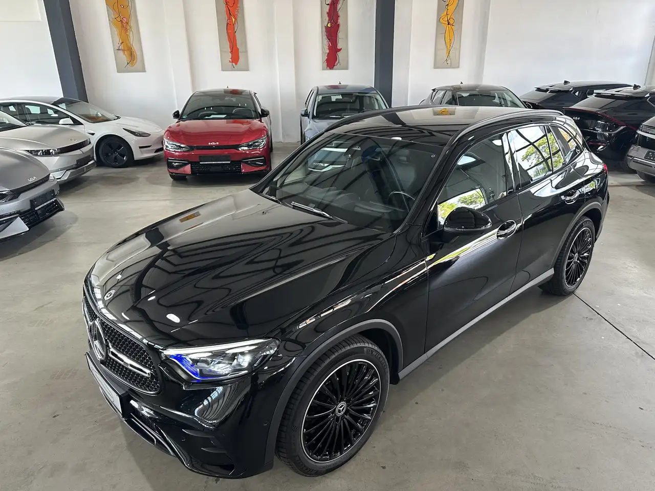 2024 Mercedes-Benz GLC 300 4M AMG Pano HUD SitzKlima ?20 BUR 360, photograph 2