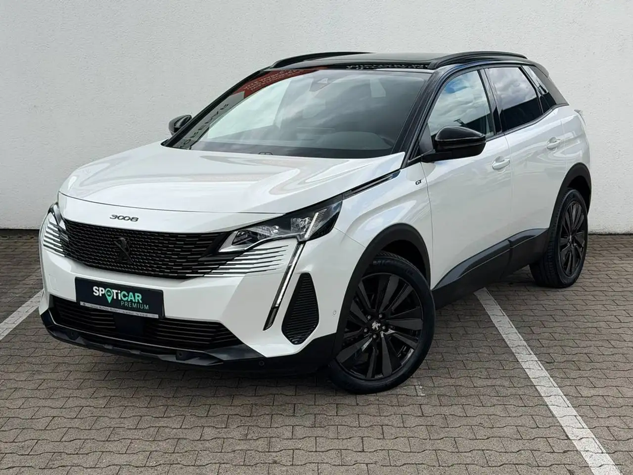 Peugeot 3008 GT Hybrid 136 e-DSC6,Panorama,Focal,Massage — photo 1 of 21