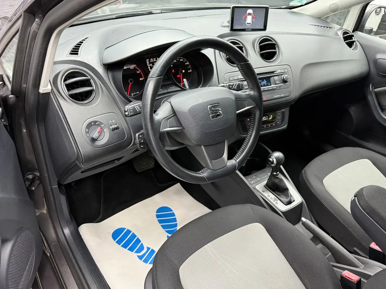 2014 SEAT Ibiza 1.2TSI Lim. Style Autom. SHZ PDC Bluetooth, photograph 10