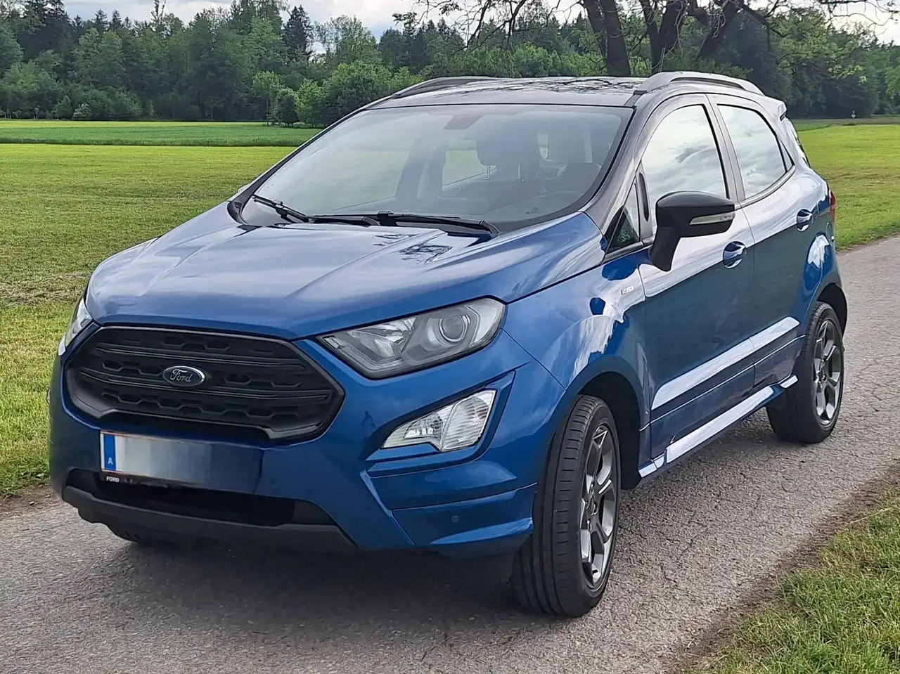 Ford EcoSport EcoSport 1,0 EcoBoost ST-Line ST-Line — photo 1 of 6