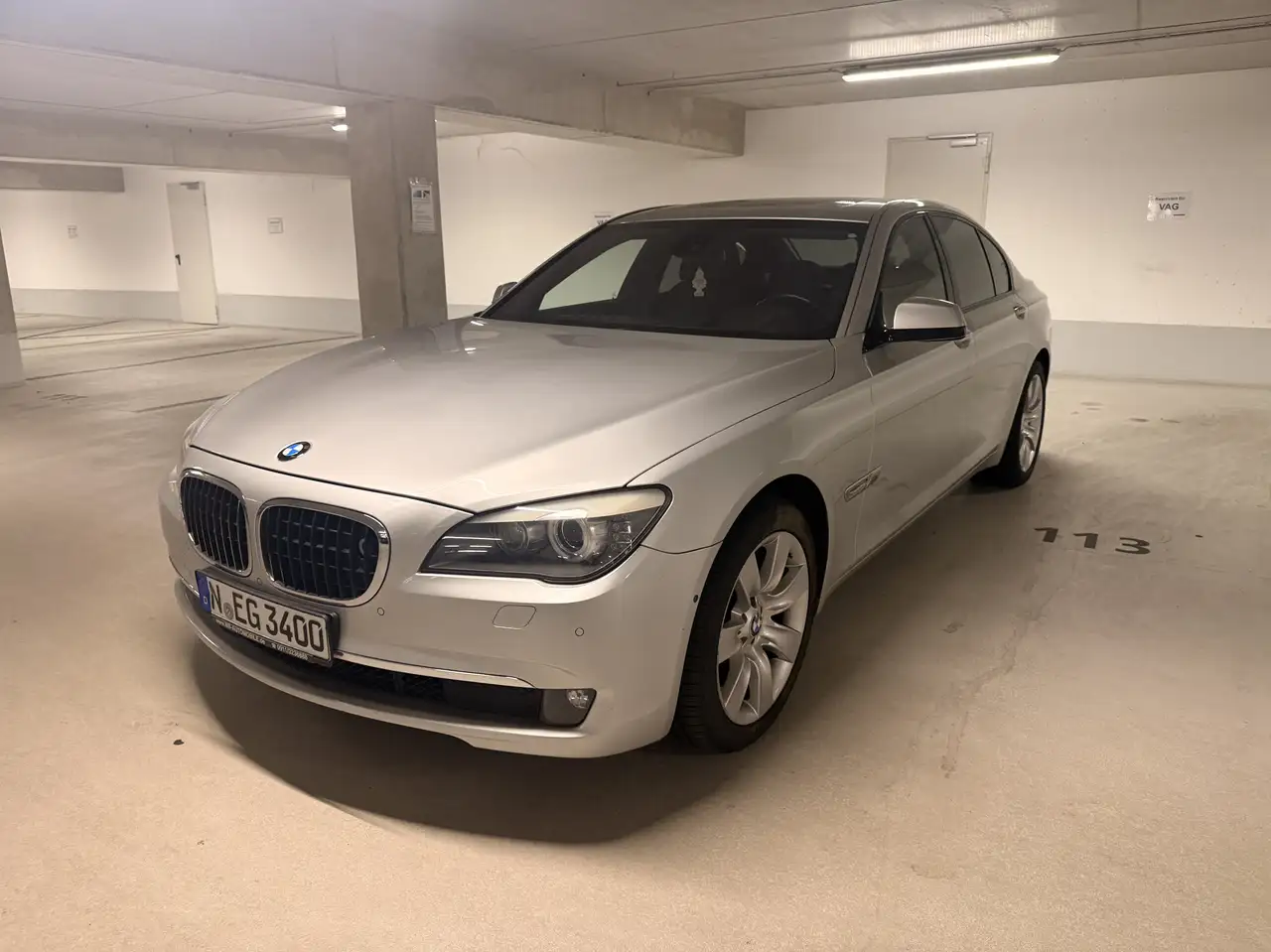BMW 730 730 d — photo 1 of 18