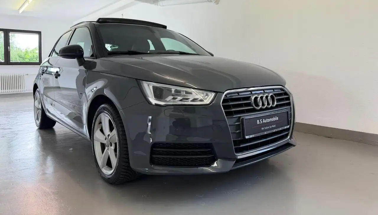 Audi A1 Sportback 1.4 TDI S Line Plus Pano Navi LED — photo 1 of 11