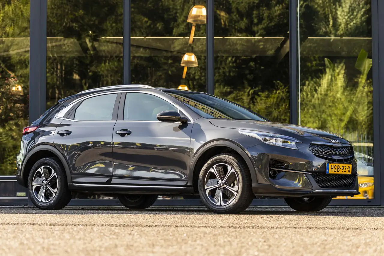Kia XCeed 1.6 GDi PHEV DynamicPlusLine — photo 1 of 38