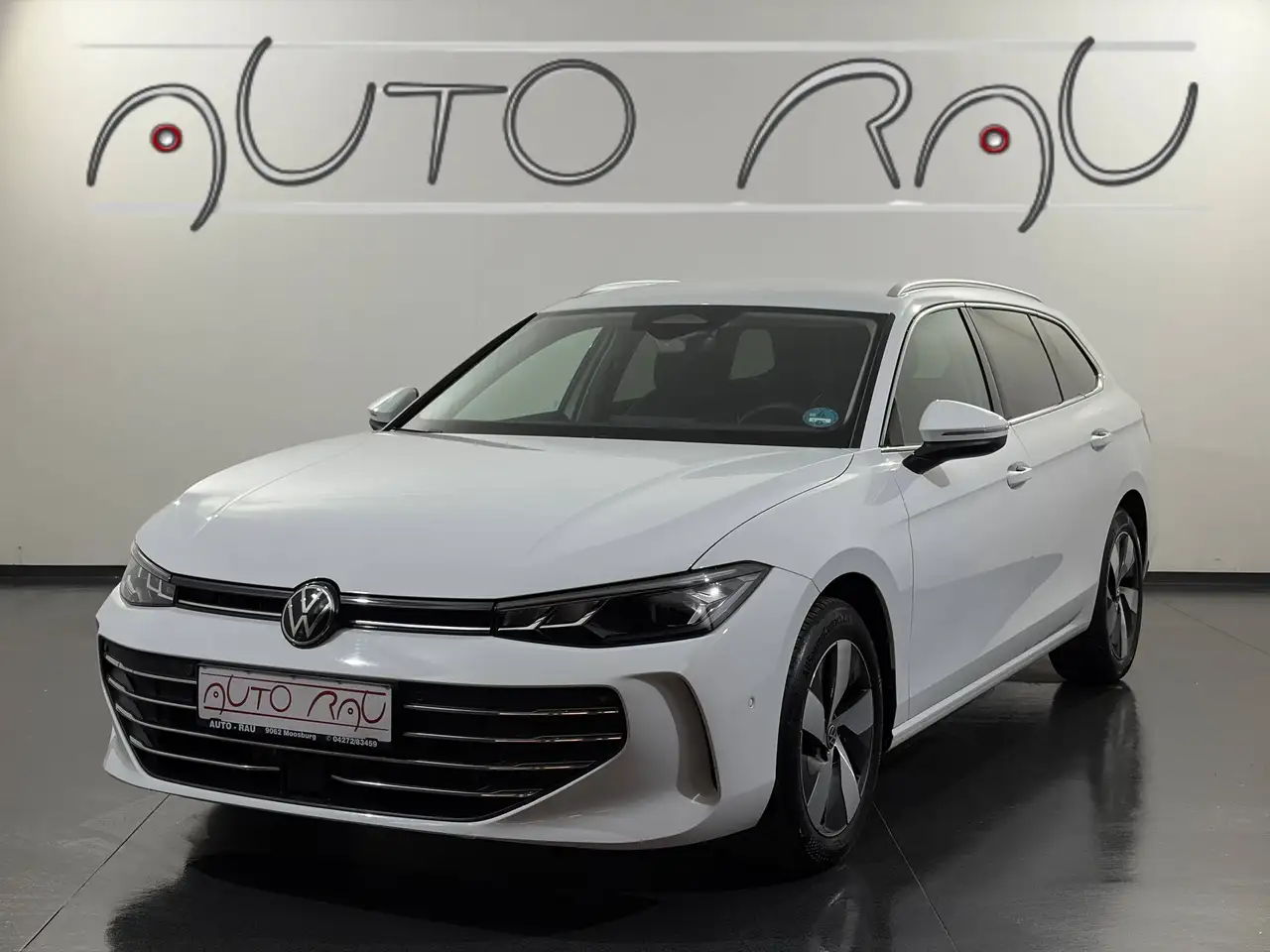 Volkswagen Passat Variant 1.5 eTSI Business DSG *LED*AHK*ACC* — photo 1 of 15