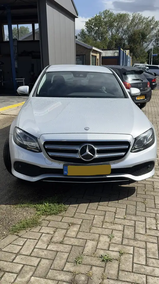 Mercedes-Benz E 200 9G-TRONIC Avantgarde — photo 1 of 20