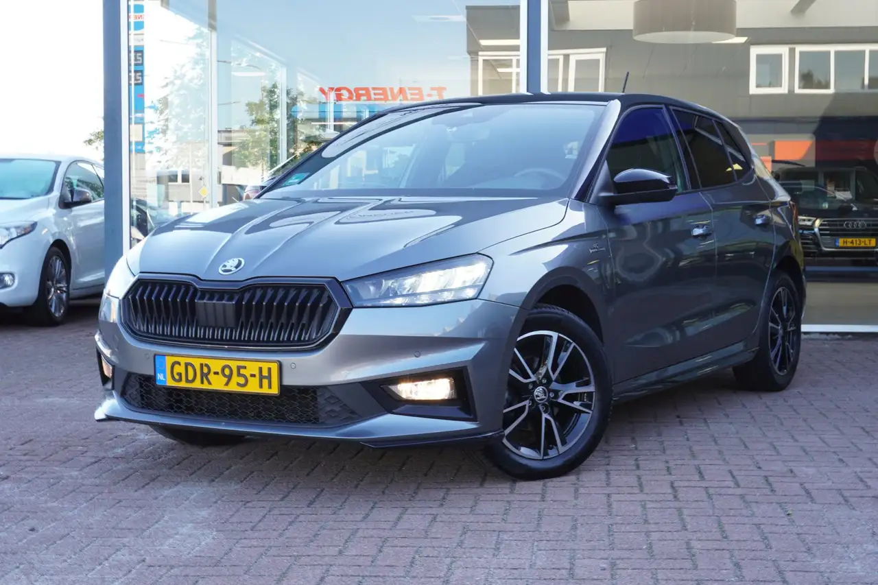 Skoda Fabia 1.0 TSI Monte Carlo | Handgeschakeld | Airco | Nav — photo 1 of 40