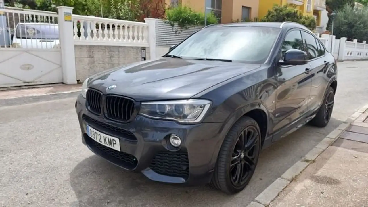 BMW X4 xDrive 30dA — photo 1 of 5