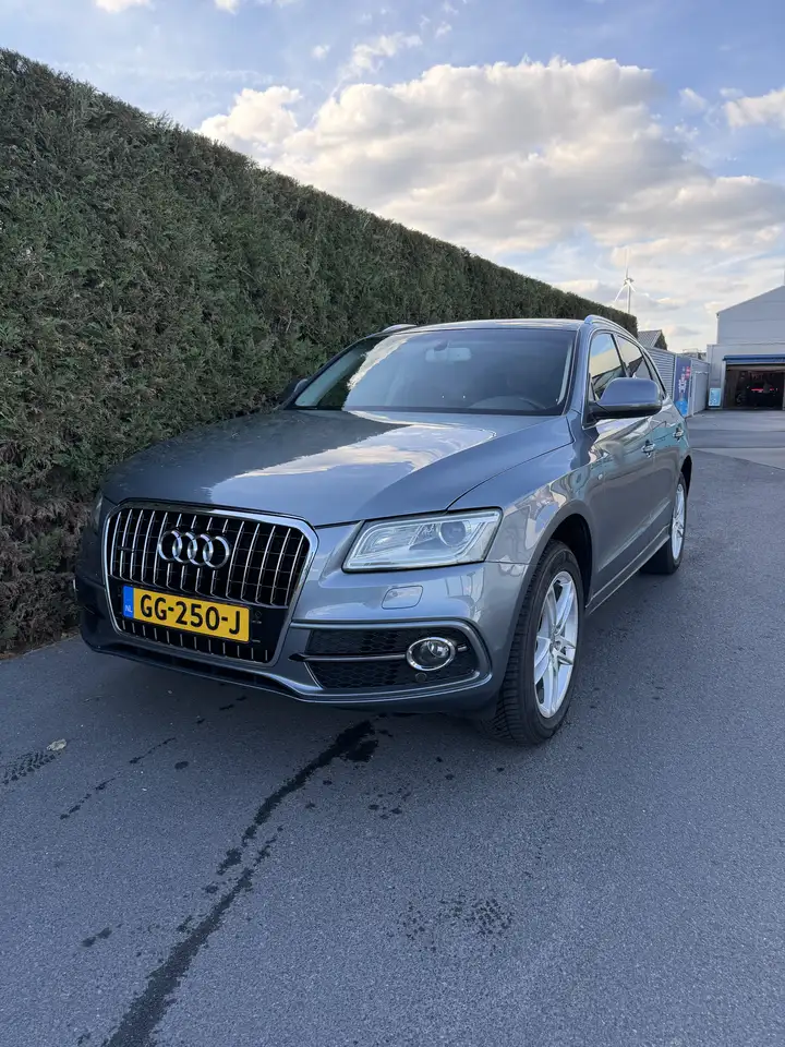 Audi Q5 Audi Q5 3.0 TFSI V6 272PK Quatro Pro Line Pano — photo 1 of 20