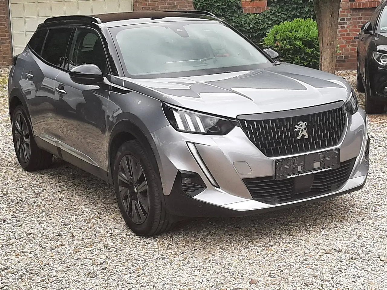 Peugeot 2008 GT Allure Automatik*Kamera *Met.*Nav — photo 1 of 17